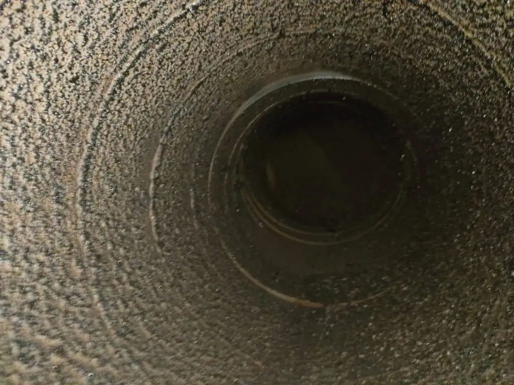 Sterk vervuild rond ventilatiekanaal